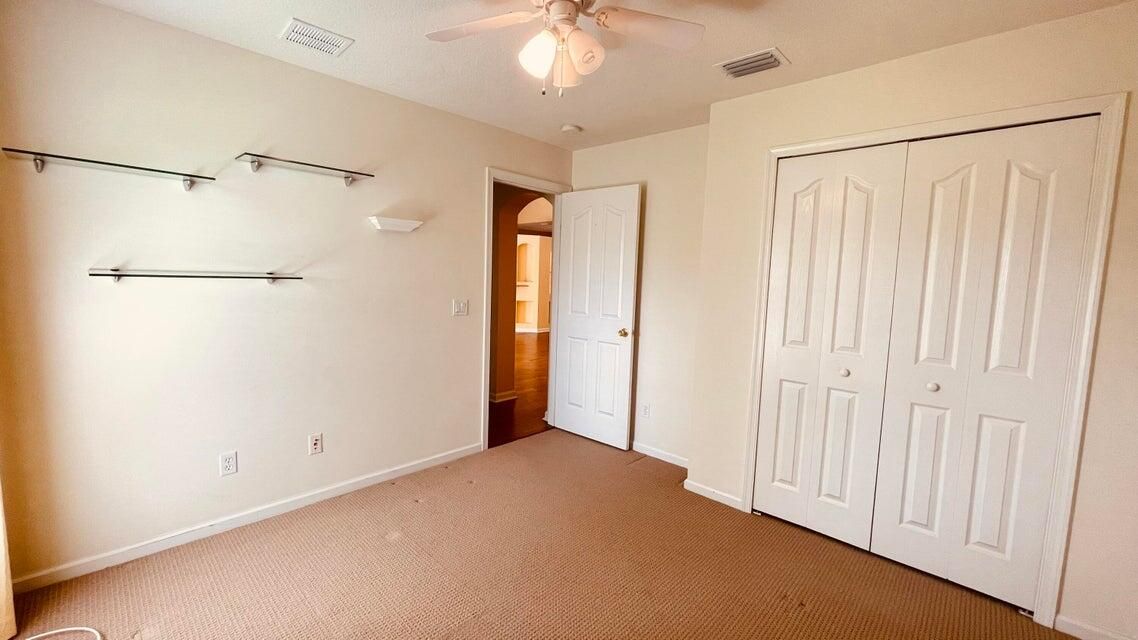 出租: $3,700 (4 贝兹, 3 浴室, 2012 平方英尺)