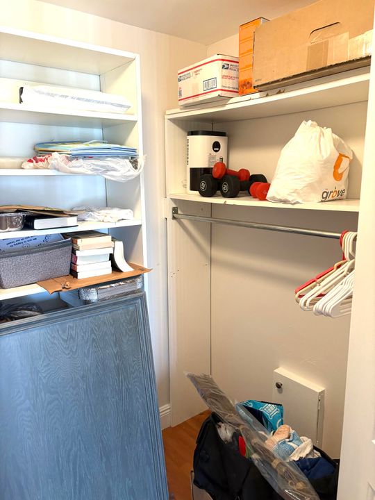 For Sale: $239,900 (2 beds, 2 baths, 1270 Square Feet)