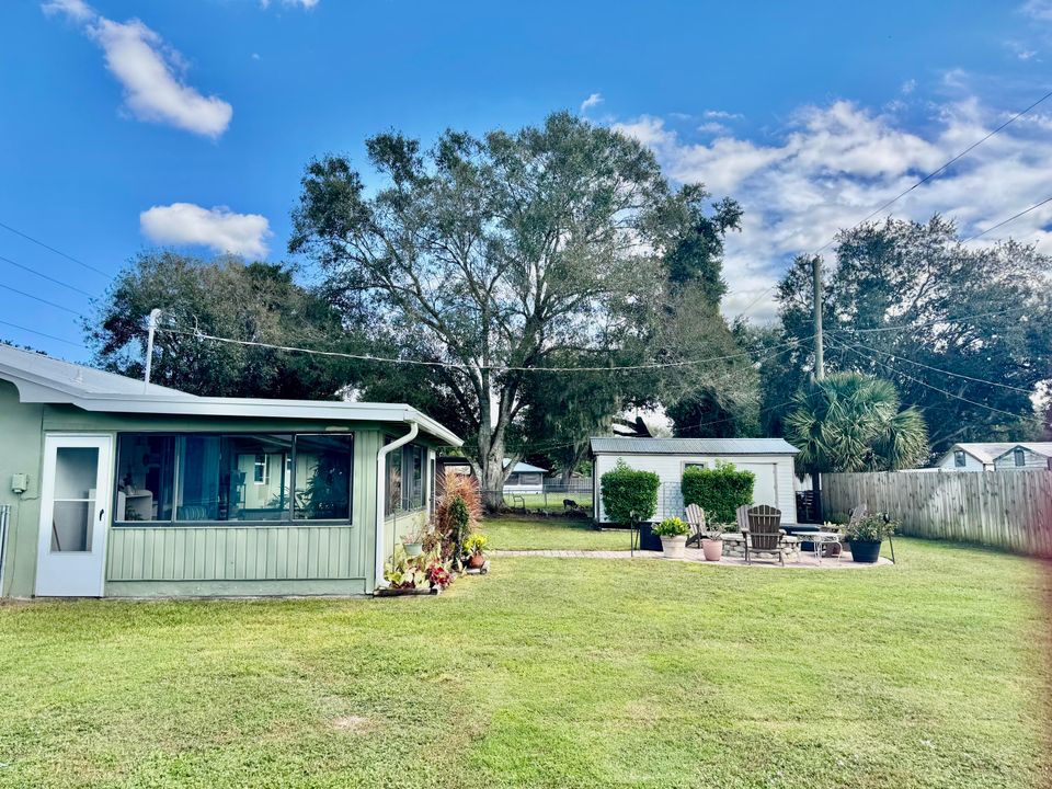 For Sale: $259,000 (3 beds, 1 baths, 1064 Square Feet)