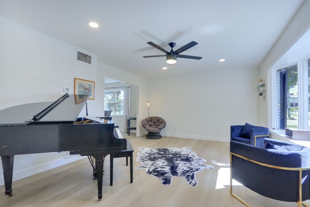 For Sale: $1,099,000 (4 beds, 2 baths, 2149 Square Feet)