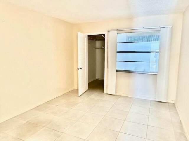For Rent: $1,800 (2 beds, 2 baths, 916 Square Feet)