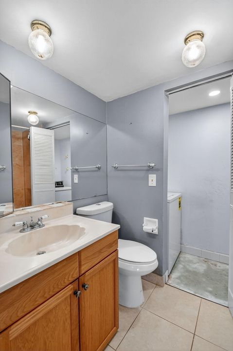 En Venta: $239,777 (2 camas, 2 baños, 1232 Pies cuadrados)