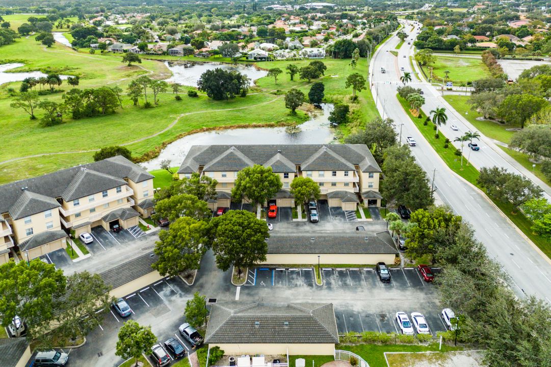 На продажу: $350,000 (3 спален, 2 ванн, 1200 Квадратных фут)