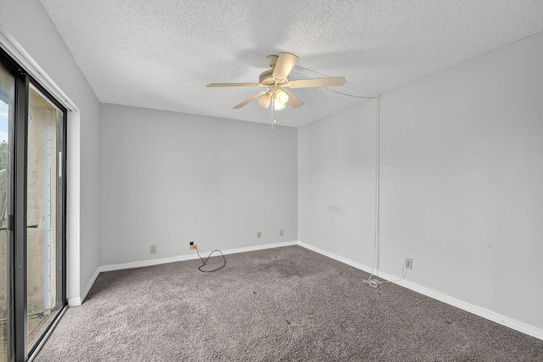 En Venta: $239,777 (2 camas, 2 baños, 1232 Pies cuadrados)