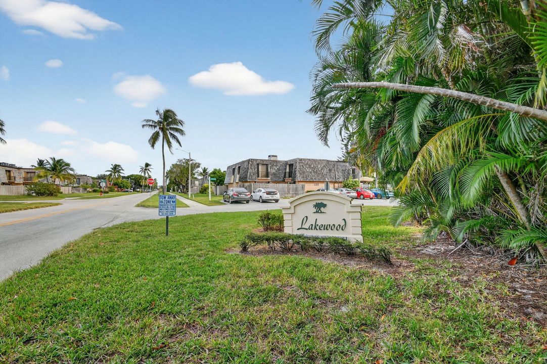 En Venta: $239,777 (2 camas, 2 baños, 1232 Pies cuadrados)