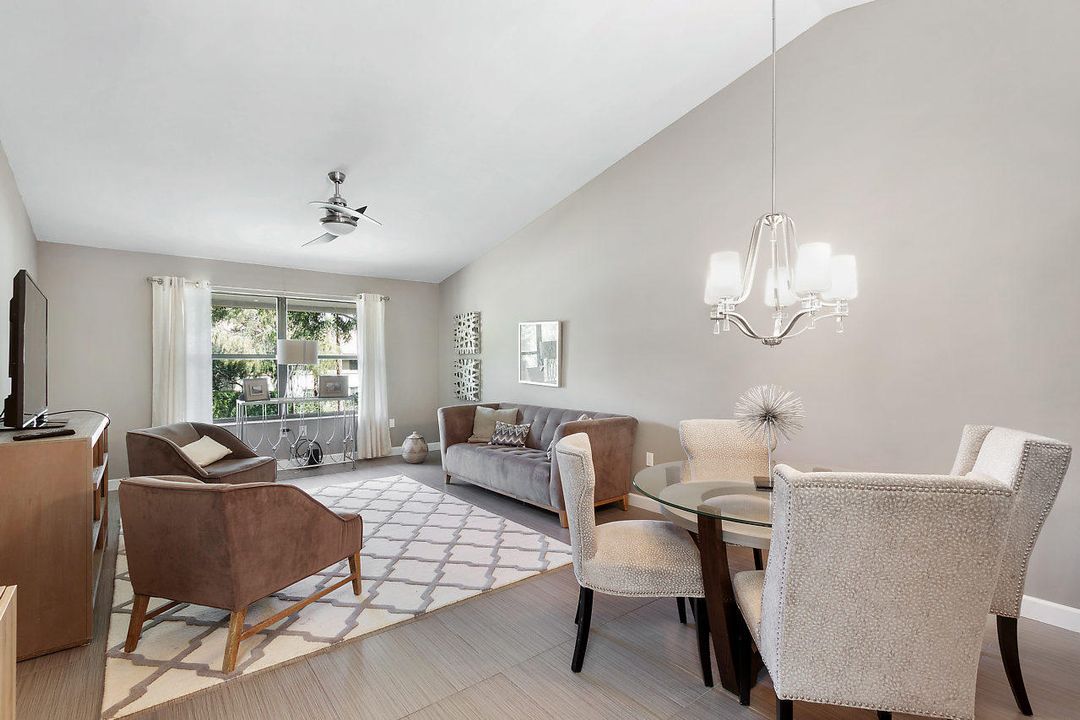 出租: $4,500 (3 贝兹, 2 浴室, 1300 平方英尺)