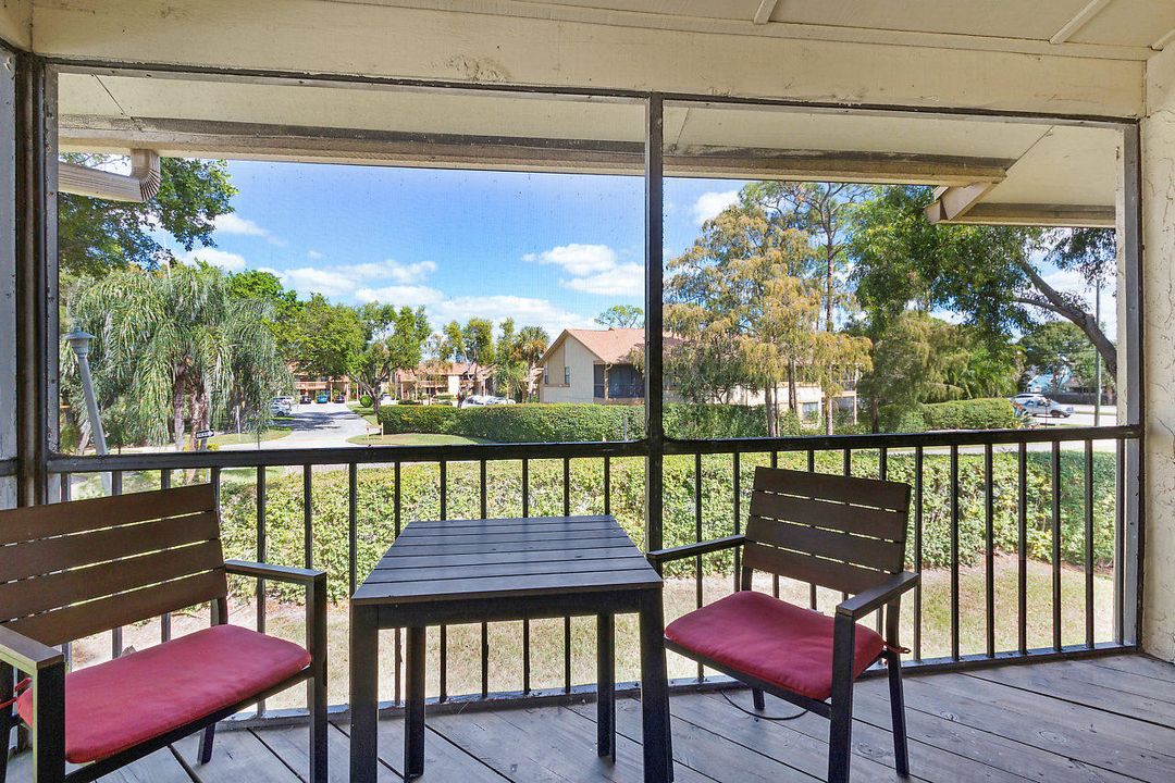 出租: $4,500 (3 贝兹, 2 浴室, 1300 平方英尺)