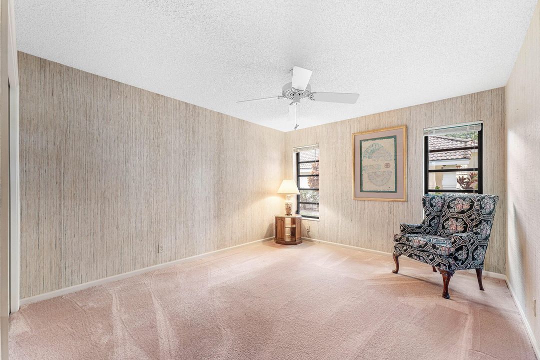 Под контрактом: $1,325,000 (4 спален, 2 ванн, 2845 Квадратных фут)