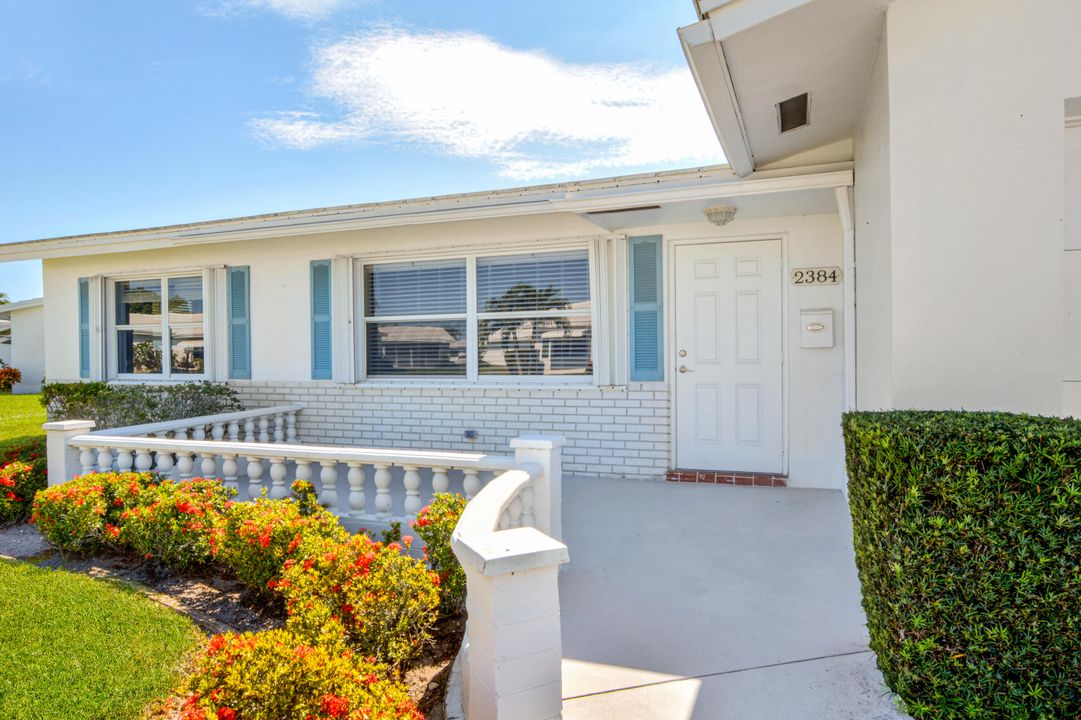 Active With Contract: $299,000 (2 beds, 2 baths, 1428 Square Feet)