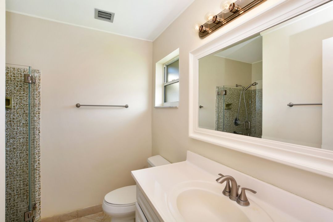 Active With Contract: $299,000 (2 beds, 2 baths, 1428 Square Feet)