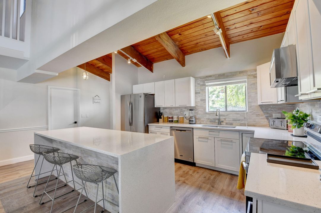 待售: $799,000 (3 贝兹, 2 浴室, 1655 平方英尺)