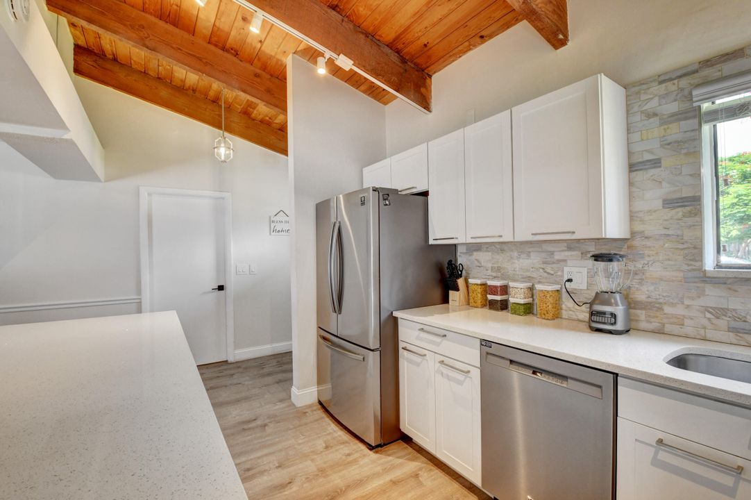 待售: $799,000 (3 贝兹, 2 浴室, 1655 平方英尺)