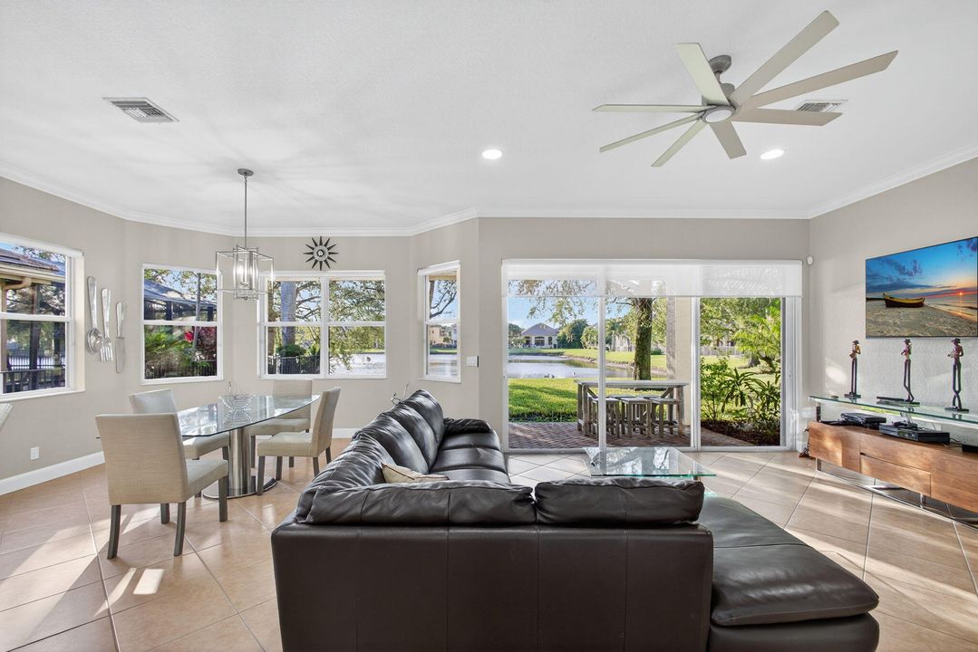 For Sale: $950,000 (5 beds, 3 baths, 3466 Square Feet)