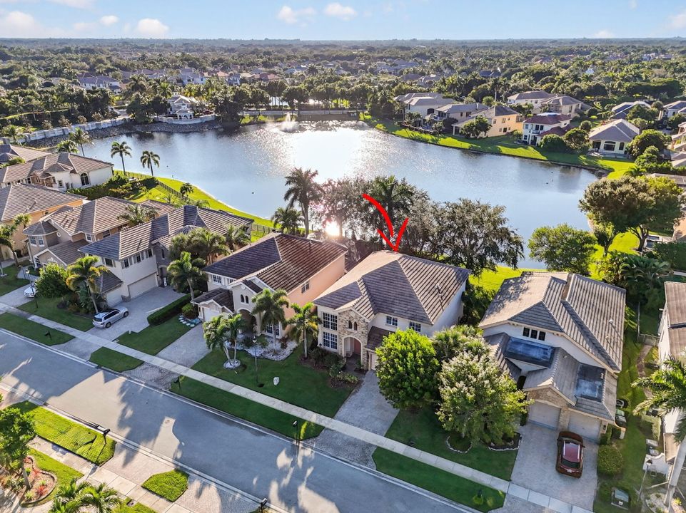 For Sale: $950,000 (5 beds, 3 baths, 3466 Square Feet)