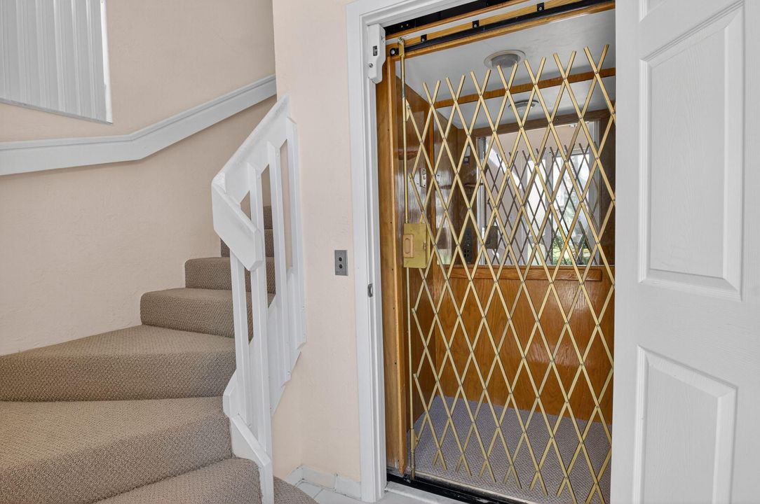 Active With Contract: $220,000 (3 beds, 2 baths, 1657 Square Feet)