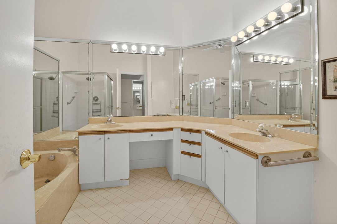 Active With Contract: $220,000 (3 beds, 2 baths, 1657 Square Feet)