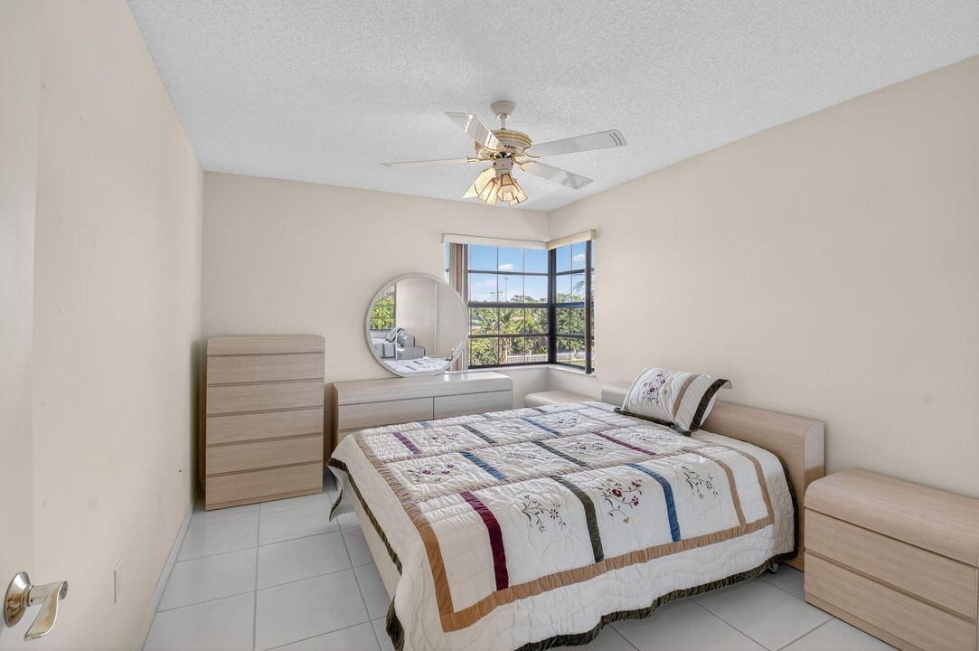 Active With Contract: $220,000 (3 beds, 2 baths, 1657 Square Feet)