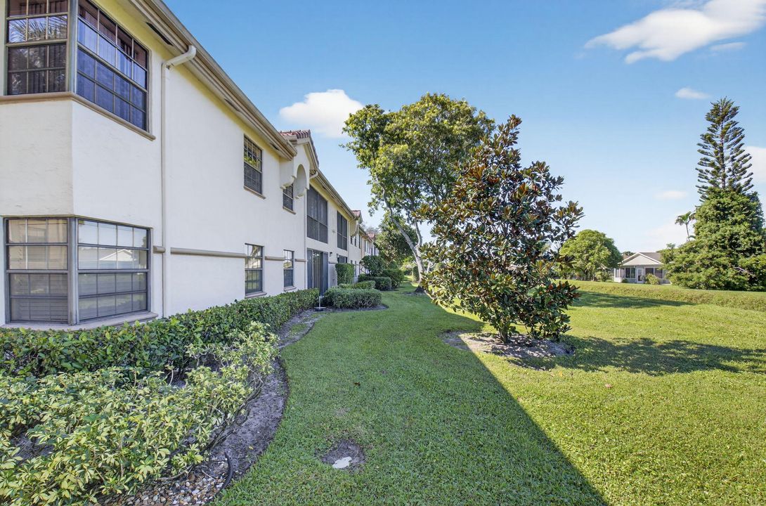 Active With Contract: $220,000 (3 beds, 2 baths, 1657 Square Feet)