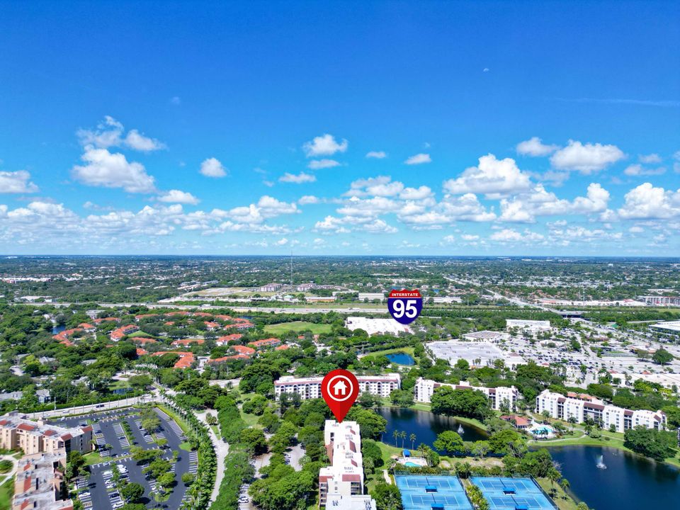 Active With Contract: $5,000 (2 beds, 2 baths, 1272 Square Feet)