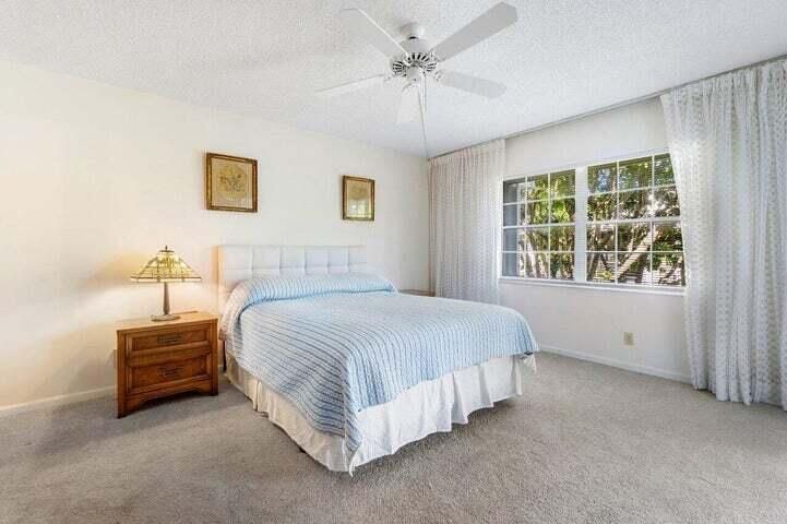 待售: $315,000 (2 贝兹, 2 浴室, 1143 平方英尺)