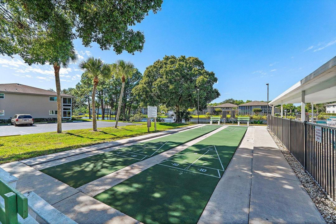 For Rent: $2,200 (2 beds, 2 baths, 1170 Square Feet)