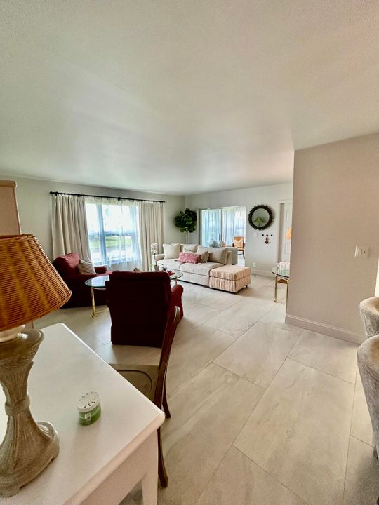 В аренду: $2,300 (2 спален, 2 ванн, 1186 Квадратных фут)