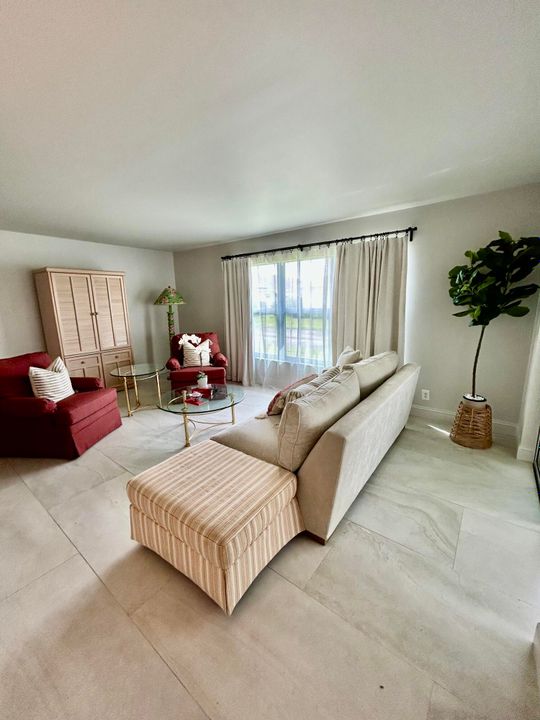 В аренду: $2,300 (2 спален, 2 ванн, 1186 Квадратных фут)