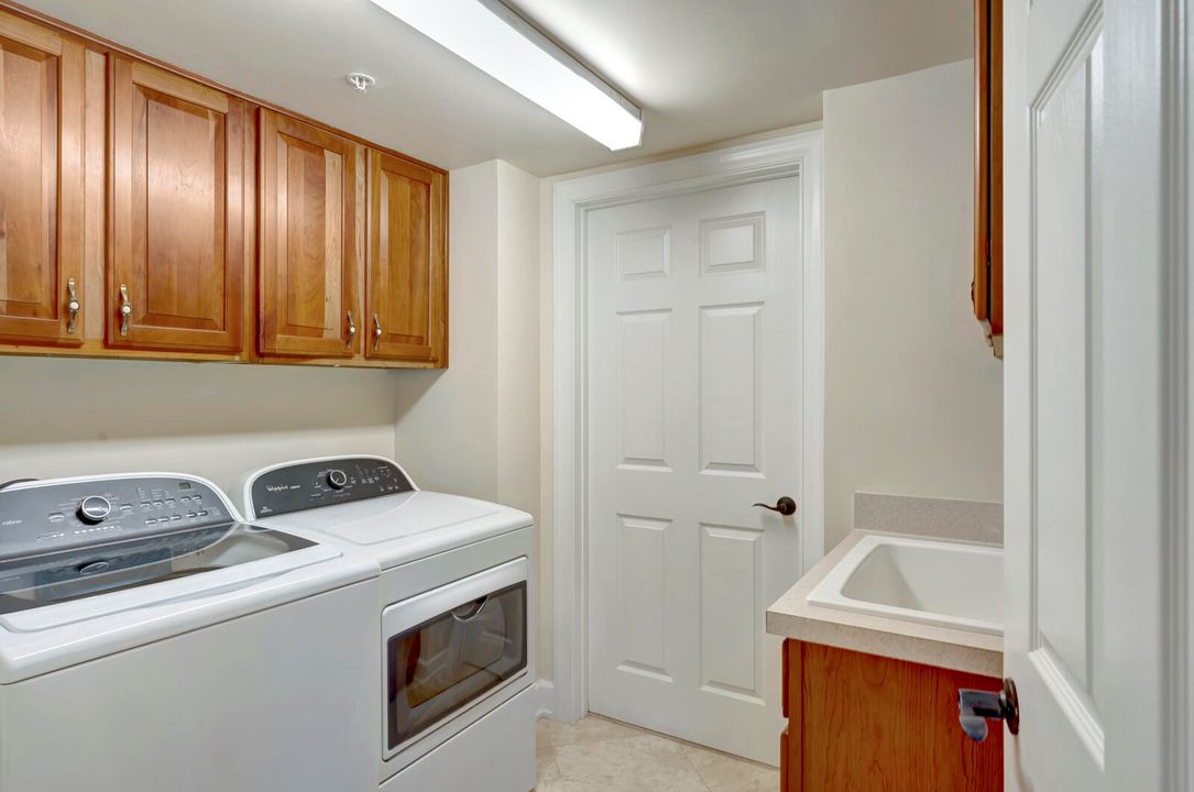 待售: $1,259,900 (3 贝兹, 3 浴室, 2759 平方英尺)