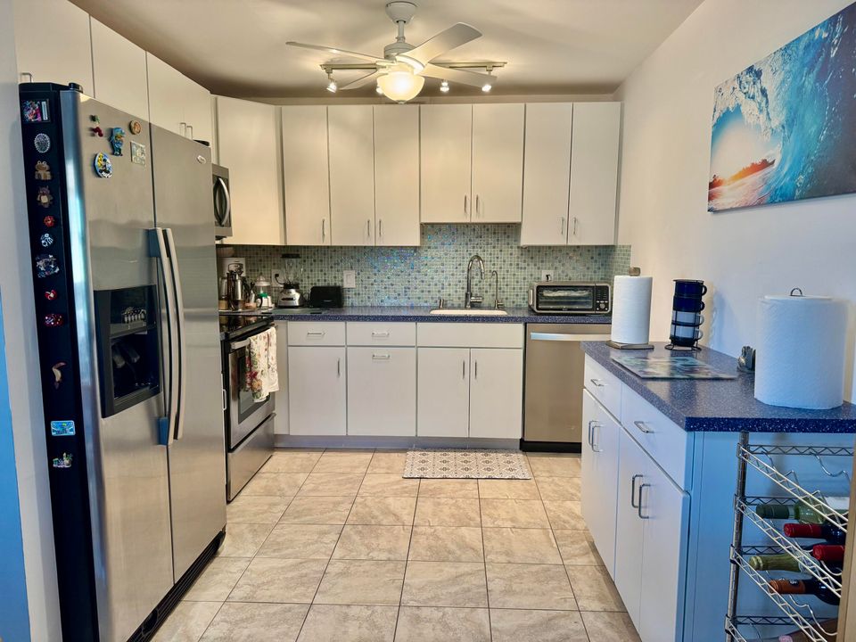 Activo con contrato: $2,300 (2 camas, 2 baños, 1002 Pies cuadrados)