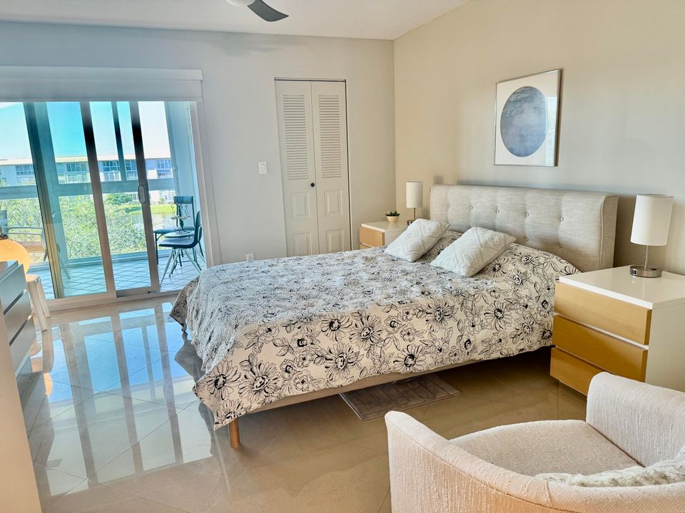 Activo con contrato: $2,300 (2 camas, 2 baños, 1002 Pies cuadrados)