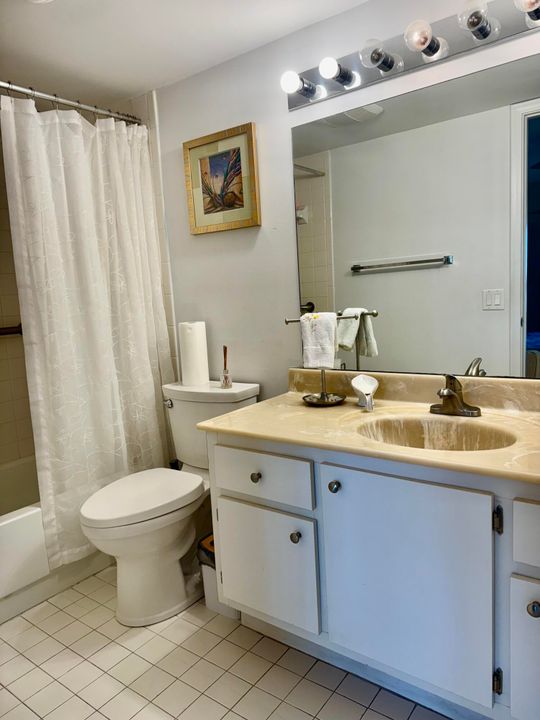 Activo con contrato: $2,300 (2 camas, 2 baños, 1002 Pies cuadrados)