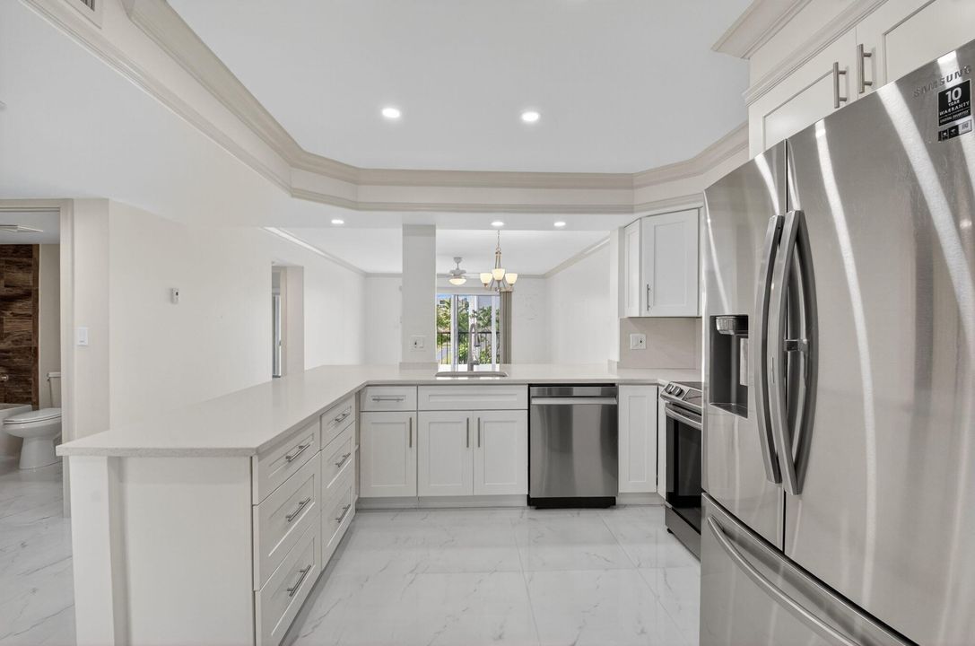 待售: $265,000 (2 贝兹, 2 浴室, 1070 平方英尺)