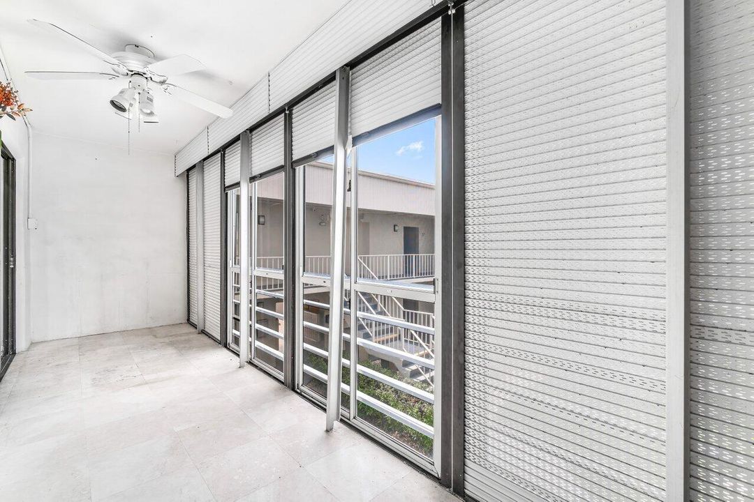 待售: $115,000 (2 贝兹, 2 浴室, 910 平方英尺)