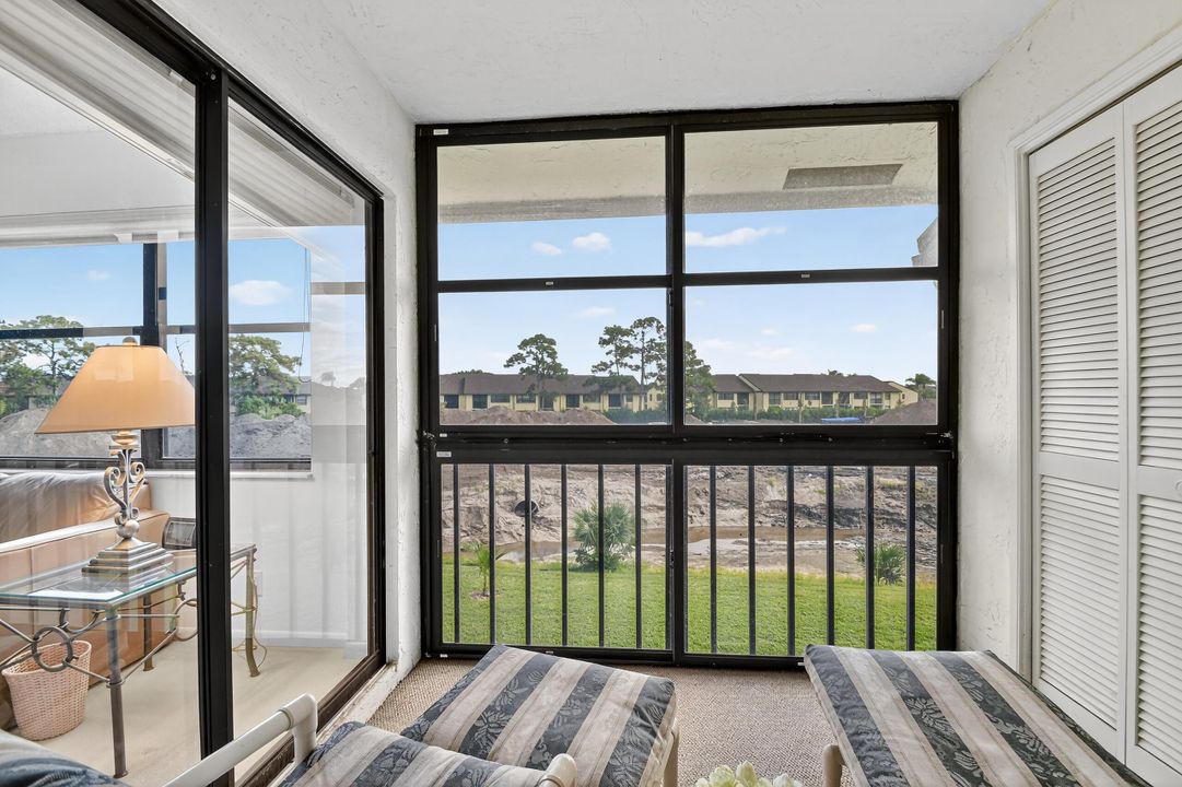 For Sale: $225,000 (2 beds, 2 baths, 1186 Square Feet)