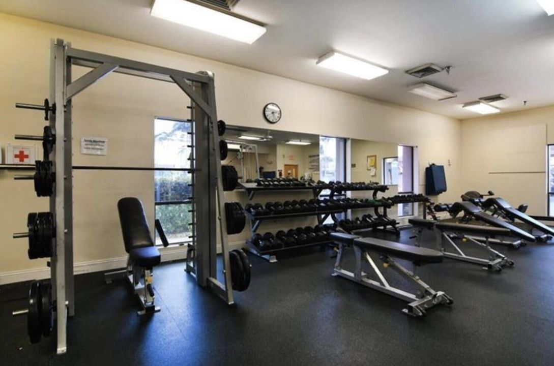 Activo con contrato: $2,300 (2 camas, 2 baños, 1002 Pies cuadrados)