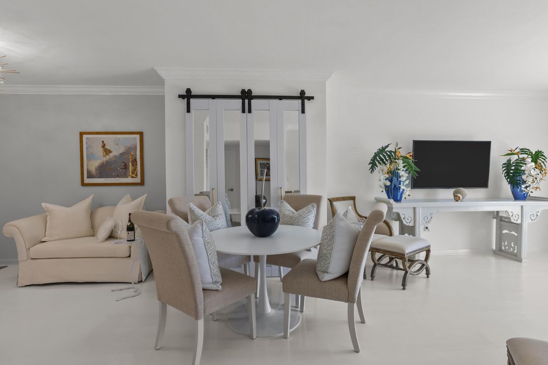 Active With Contract: $10,000 (1 beds, 1 baths, 868 Square Feet)