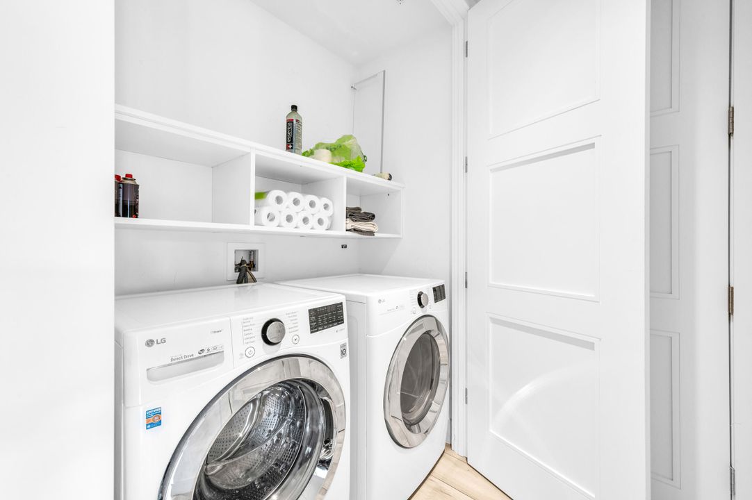 For Sale: $1,199,000 (2 beds, 2 baths, 1148 Square Feet)