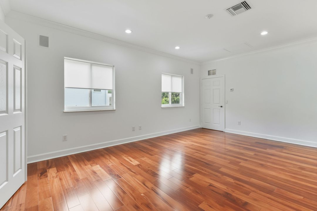 For Sale: $2,499,000 (4 beds, 3 baths, 4661 Square Feet)