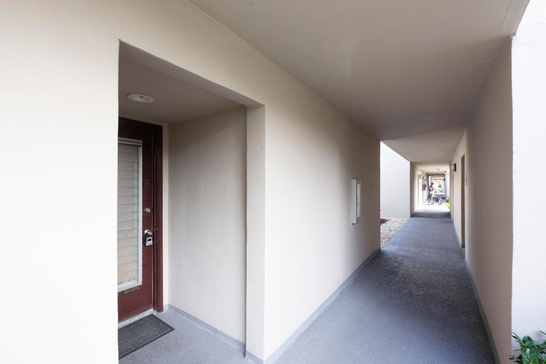 На продажу: $189,000 (2 спален, 2 ванн, 1040 Квадратных фут)