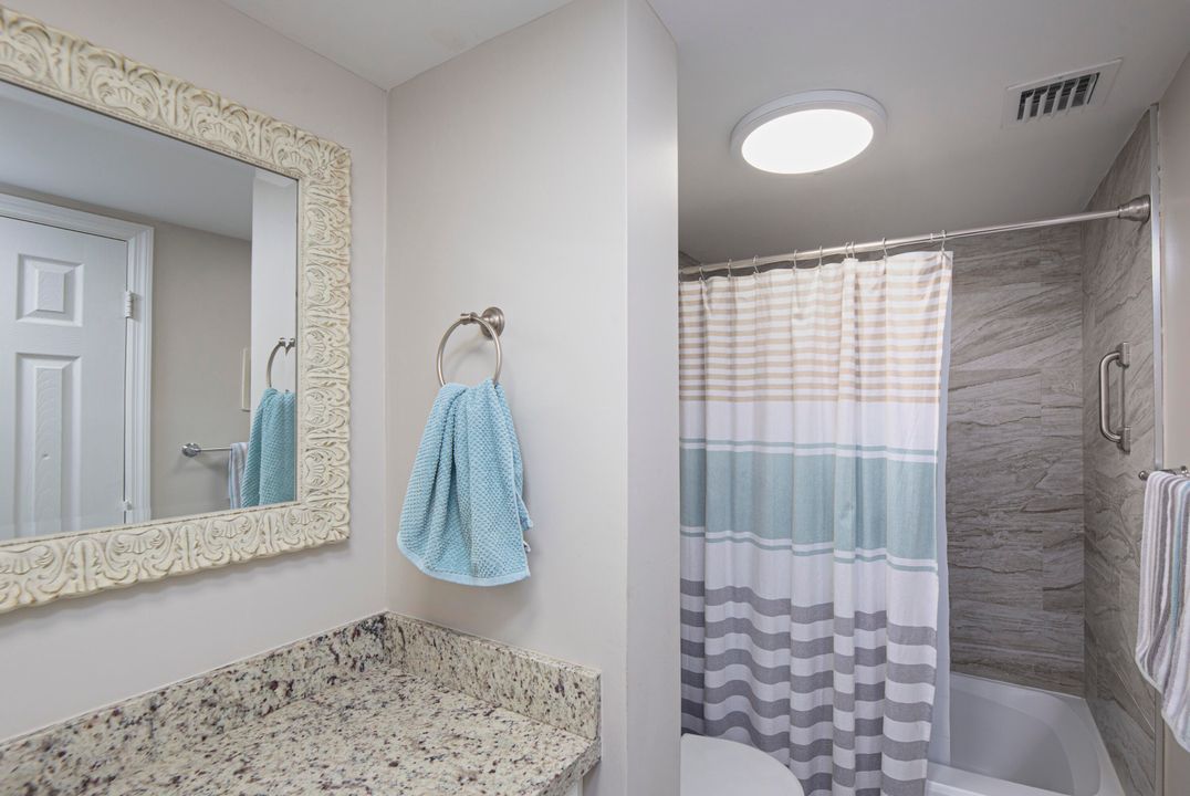 На продажу: $189,000 (2 спален, 2 ванн, 1040 Квадратных фут)