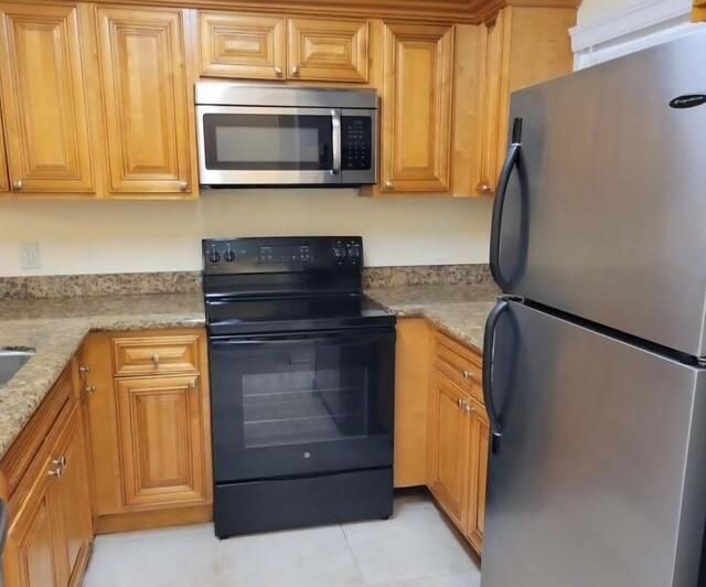 En Venta: $210,000 (2 camas, 2 baños, 916 Pies cuadrados)