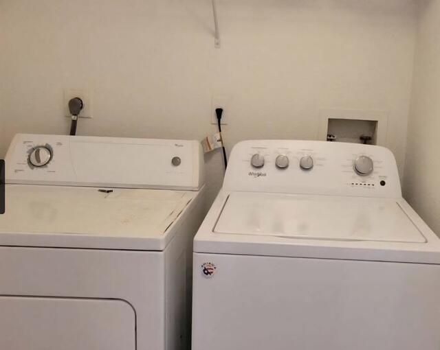 En Venta: $210,000 (2 camas, 2 baños, 916 Pies cuadrados)