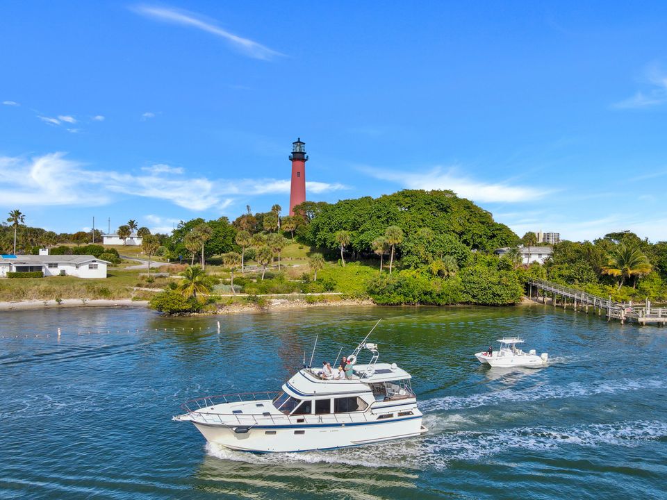 待售: $875,000 (3 贝兹, 2 浴室, 1663 平方英尺)