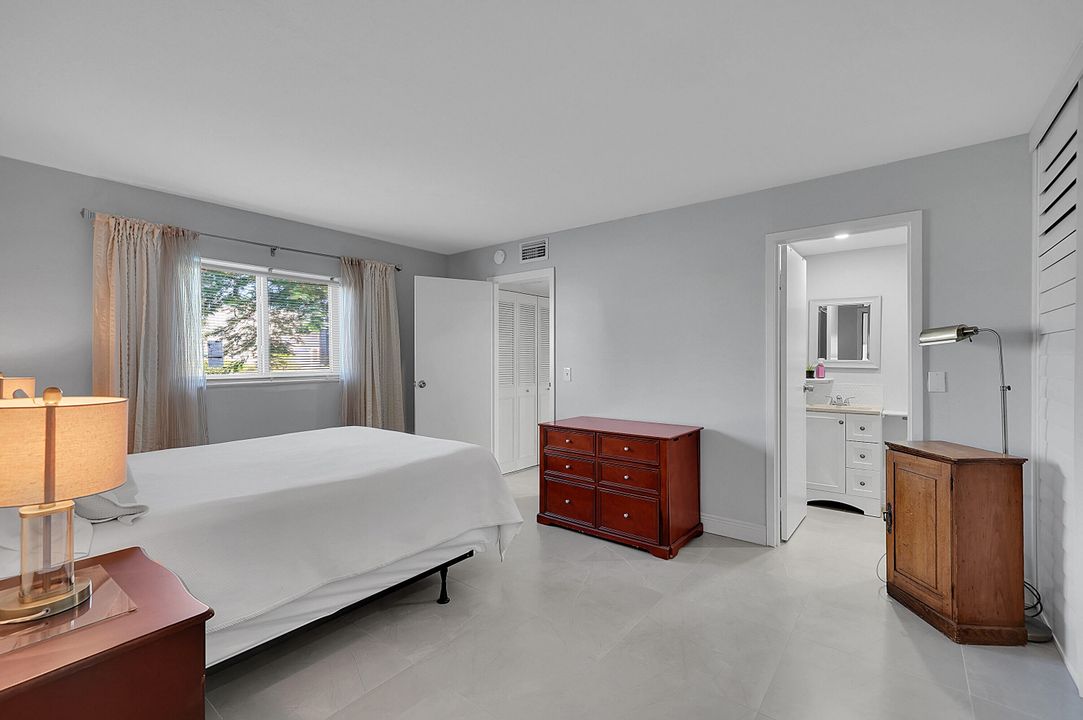 For Rent: $1,700 (1 beds, 1 baths, 720 Square Feet)