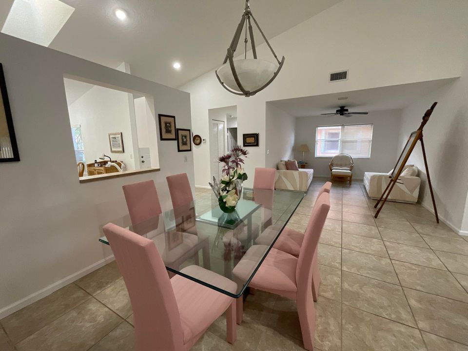 For Rent: $4,500 (3 beds, 2 baths, 1658 Square Feet)