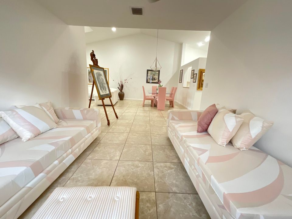 For Rent: $4,500 (3 beds, 2 baths, 1658 Square Feet)