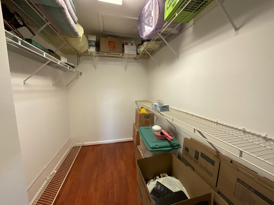 For Rent: $4,500 (3 beds, 2 baths, 1658 Square Feet)