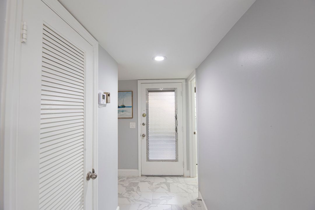 На продажу: $189,000 (2 спален, 2 ванн, 1040 Квадратных фут)