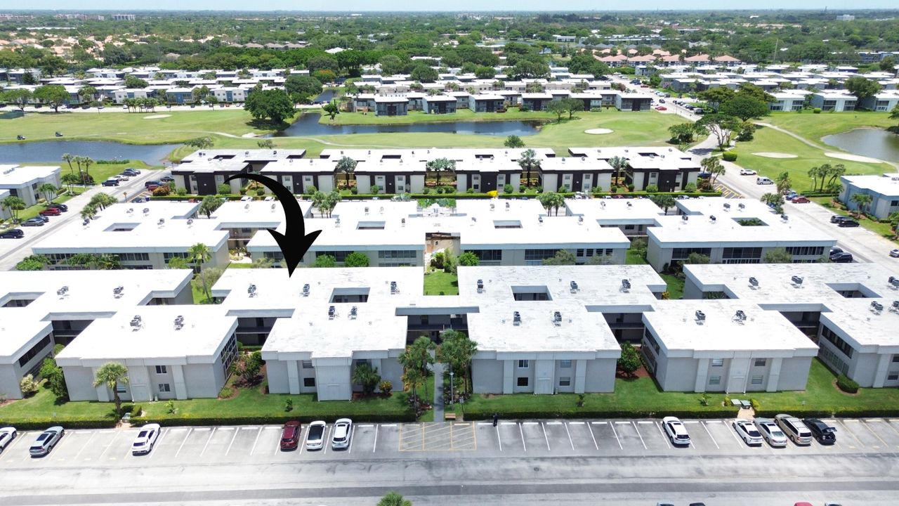 На продажу: $189,000 (2 спален, 2 ванн, 1040 Квадратных фут)