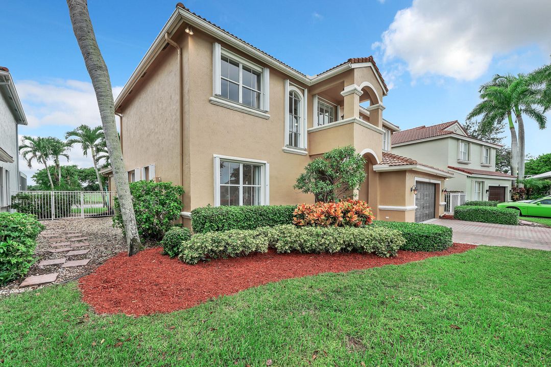 For Rent: $4,750 (4 beds, 3 baths, 2673 Square Feet)